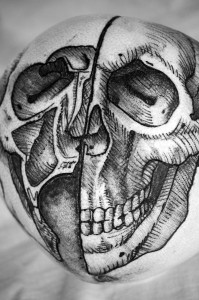 Crâne de Vinci - pamplemousse tatoué - 2018
